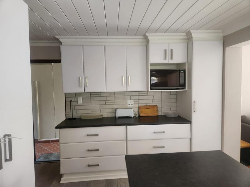 To Let 3 Bedroom Property for Rent in Herolds Bay Western Cape